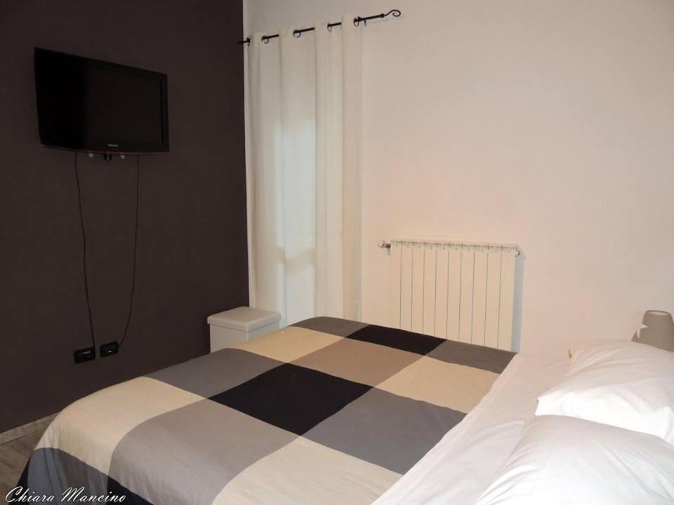 La Casa Del Colonnello Hotel Vercelli Ngoại thất bức ảnh